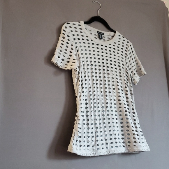 Mercer and Madison punch hole T-Shirt, size M, Grey, camisole liner. - Picture 4 of 4